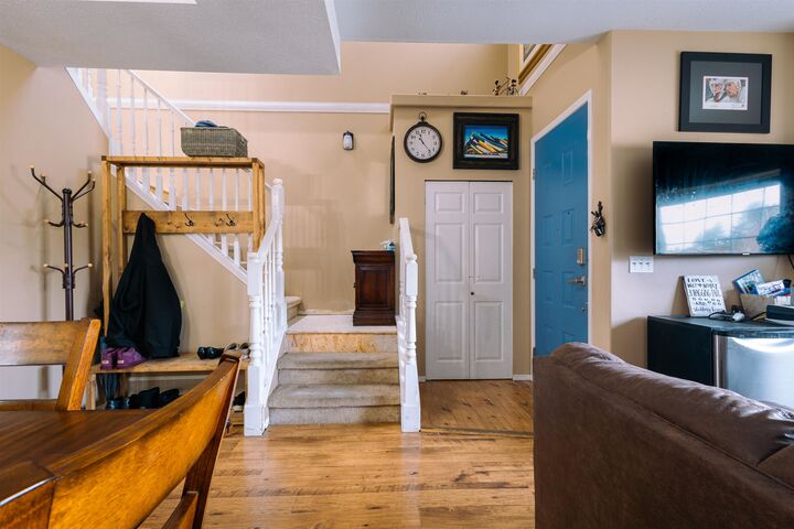 Property Photo: 45306 Balmoral Avenue 12 BC V2R 2M4