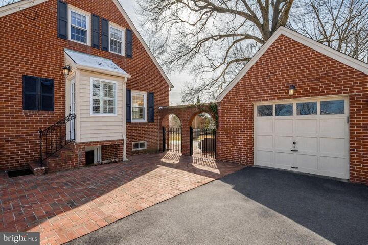 Property Photo:  3530 Gordon Street  VA 22041 