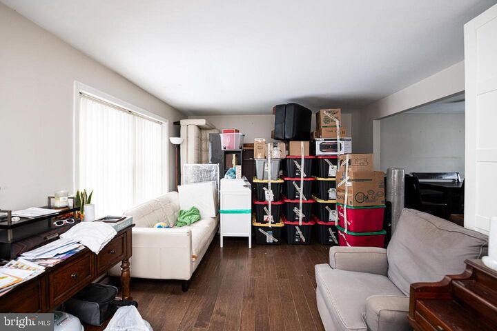 Property Photo: 17 Courtney Lane PA 19372