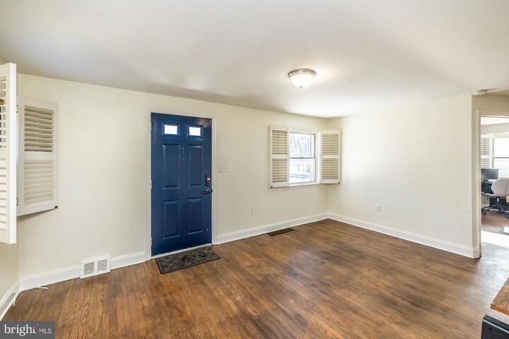 Property Photo:  36 Fairview Road  PA 19301 