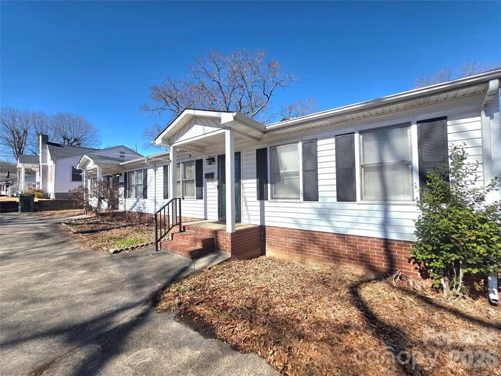 Property Photo:  2110 Twin Avenue  NC 28052 