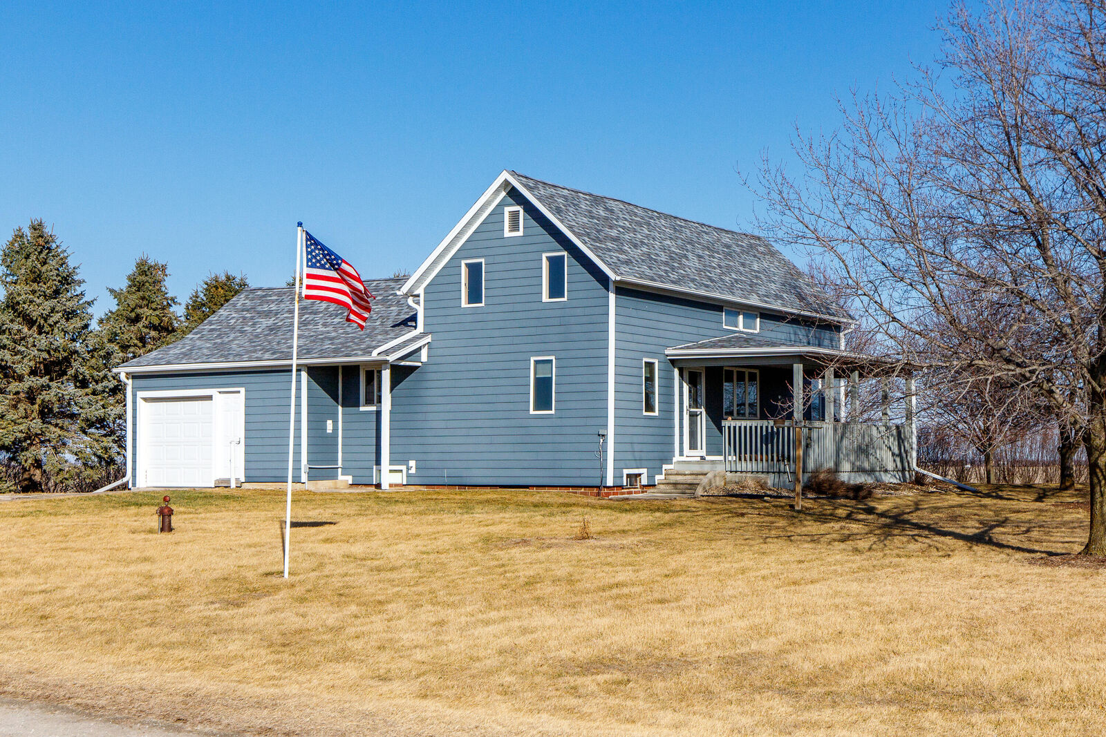 Property Photo: 51079 130th Street IA 50248