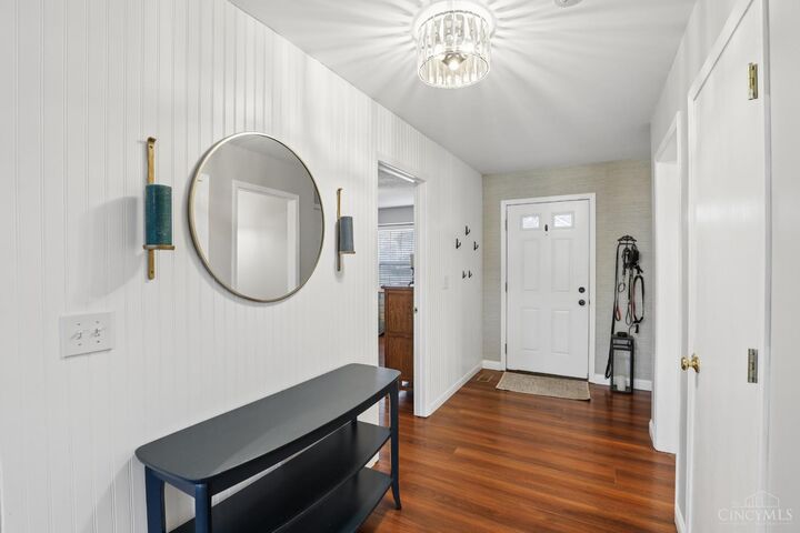 Property Photo:  11 Finch Court  OH 45102 