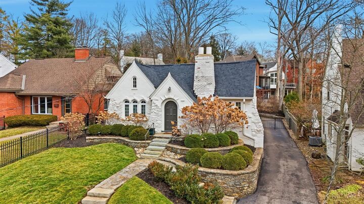 Property Photo: 1134 Beverly Hill Drive OH 45208