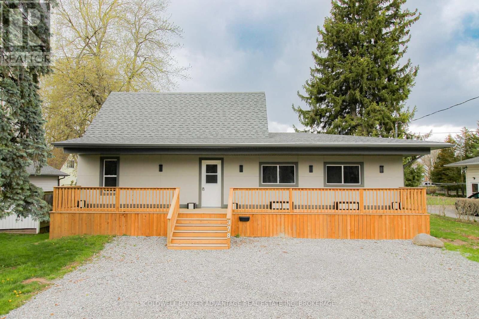 Photo de la propriété:  378 Thorold Road  ON L3C 3W6 