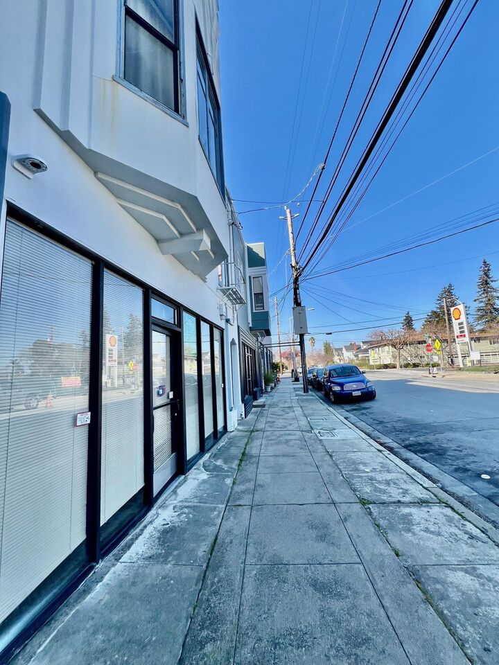 Property Photo:  869 Woodside Way  CA 94401 