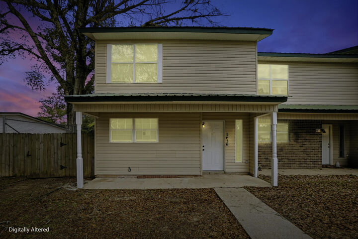 Property Photo:  1636 E 1st Avenue  FL 32539 