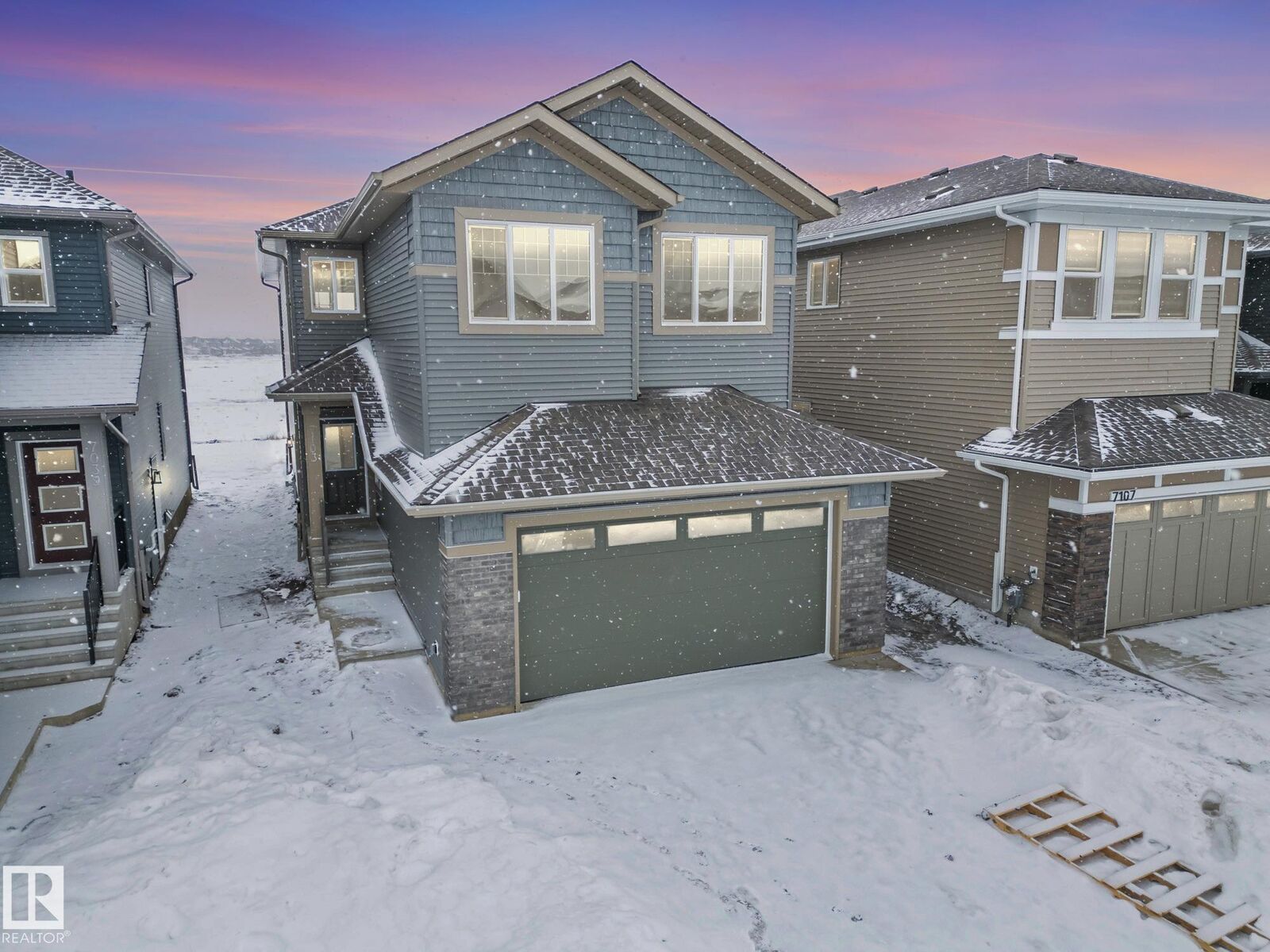 Property Photo:  7103 177 Avenue NW  AB T5Z 0W9 
