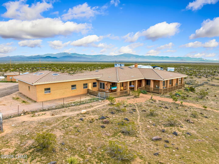 Property Photo:  5680 S Pima Rd  AZ 86413 