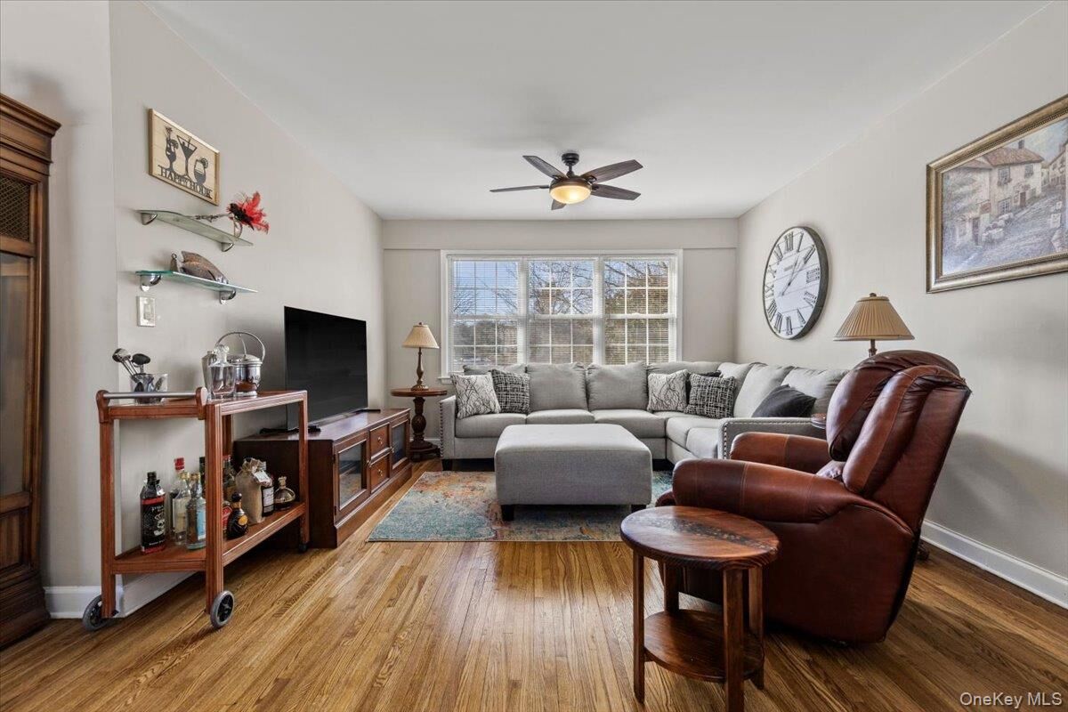 Property Photo:  21 Fieldstone Drive 197  NY 10530 