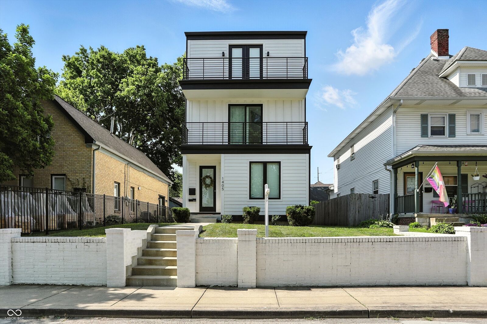 Property Photo: 1405 E Vermont Street IN 46201