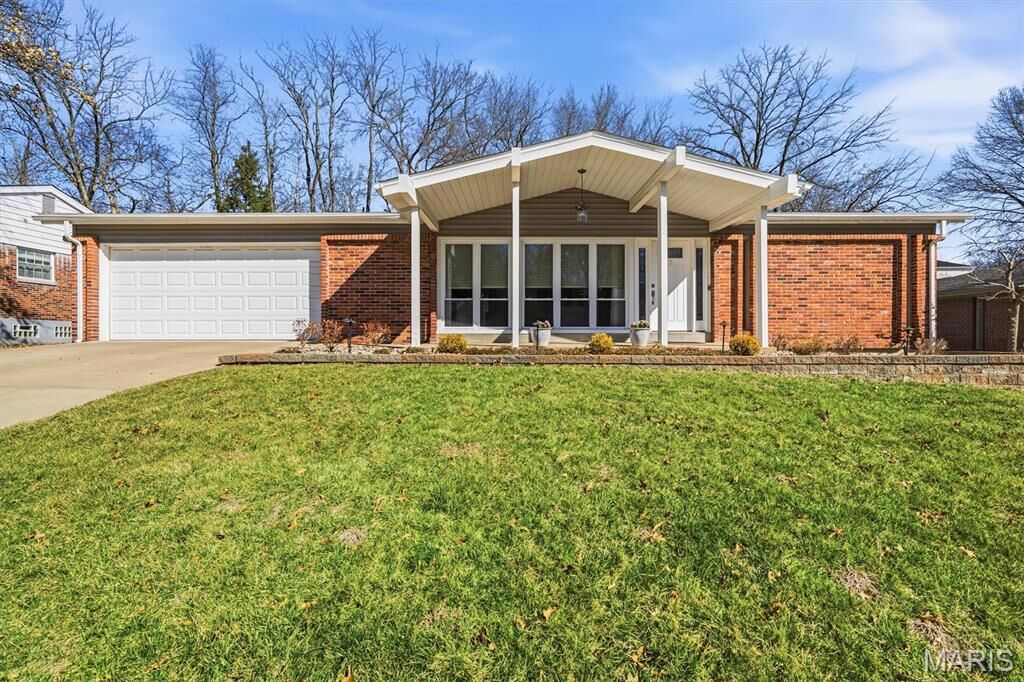 Property Photo:  1042 Parkwatch Drive  MO 63011 