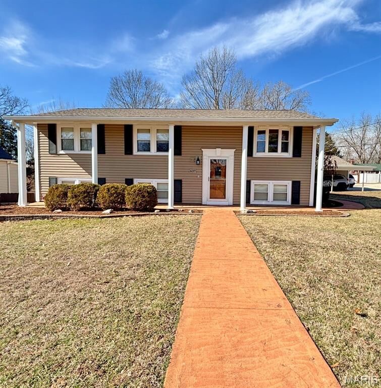 Property Photo: 637 N Virginia Avenue MO 63025
