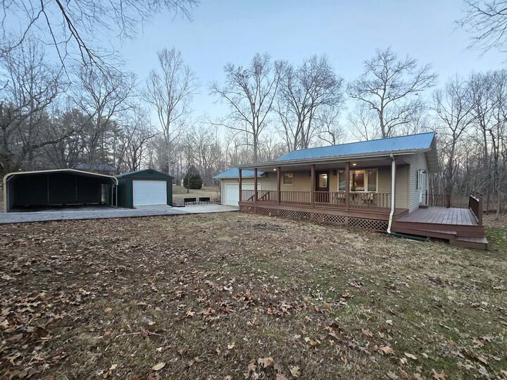 Property Photo: 15610 Lakeview Lane IL 62864