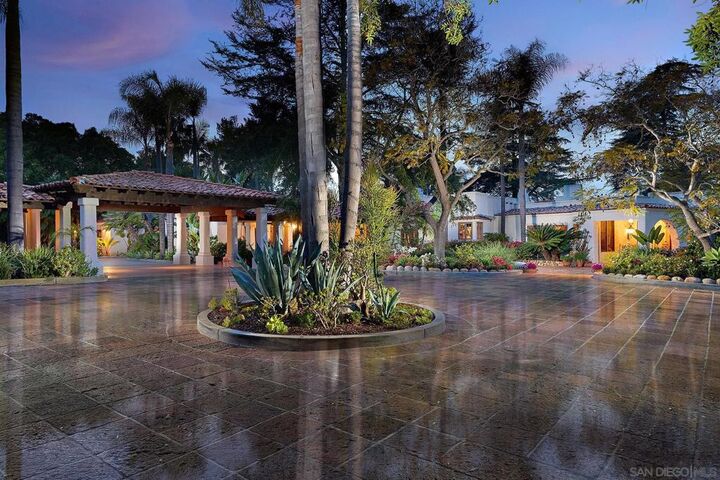 Property Photo: 6525 Lago Lindo CA 92067