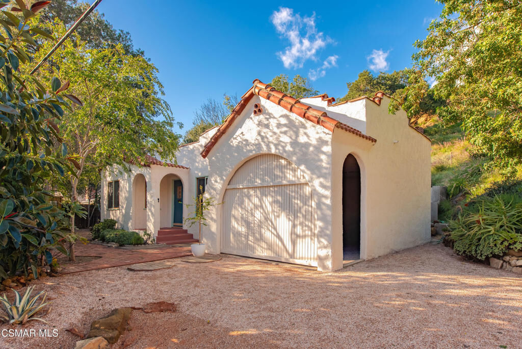 Property Photo:  9160 Huston Road  CA 91311 