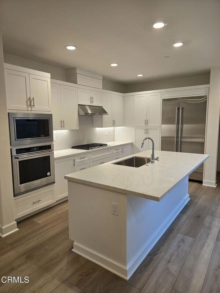 Property Photo:  10713 Sausalito Road  CA 93004 