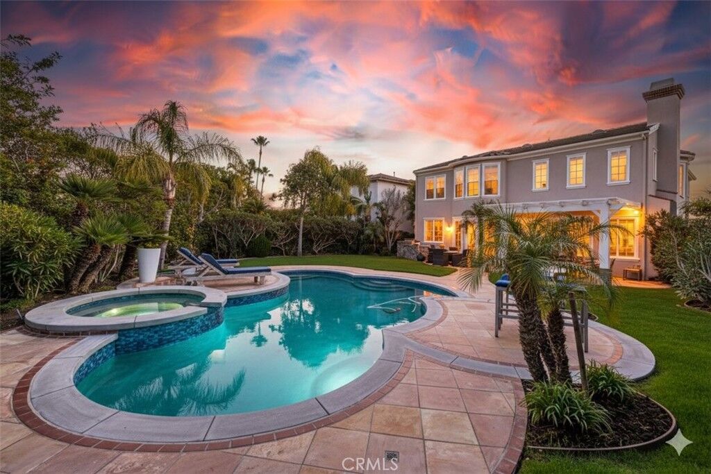 Property Photo:  19229 Beckonridge  CA 92648 