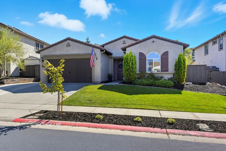 Property Photo:  2518 Wycliffe Way  CA 95762 