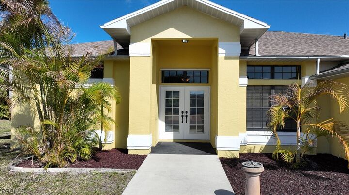 Property Photo:  200 Danby Road  FL 33936 