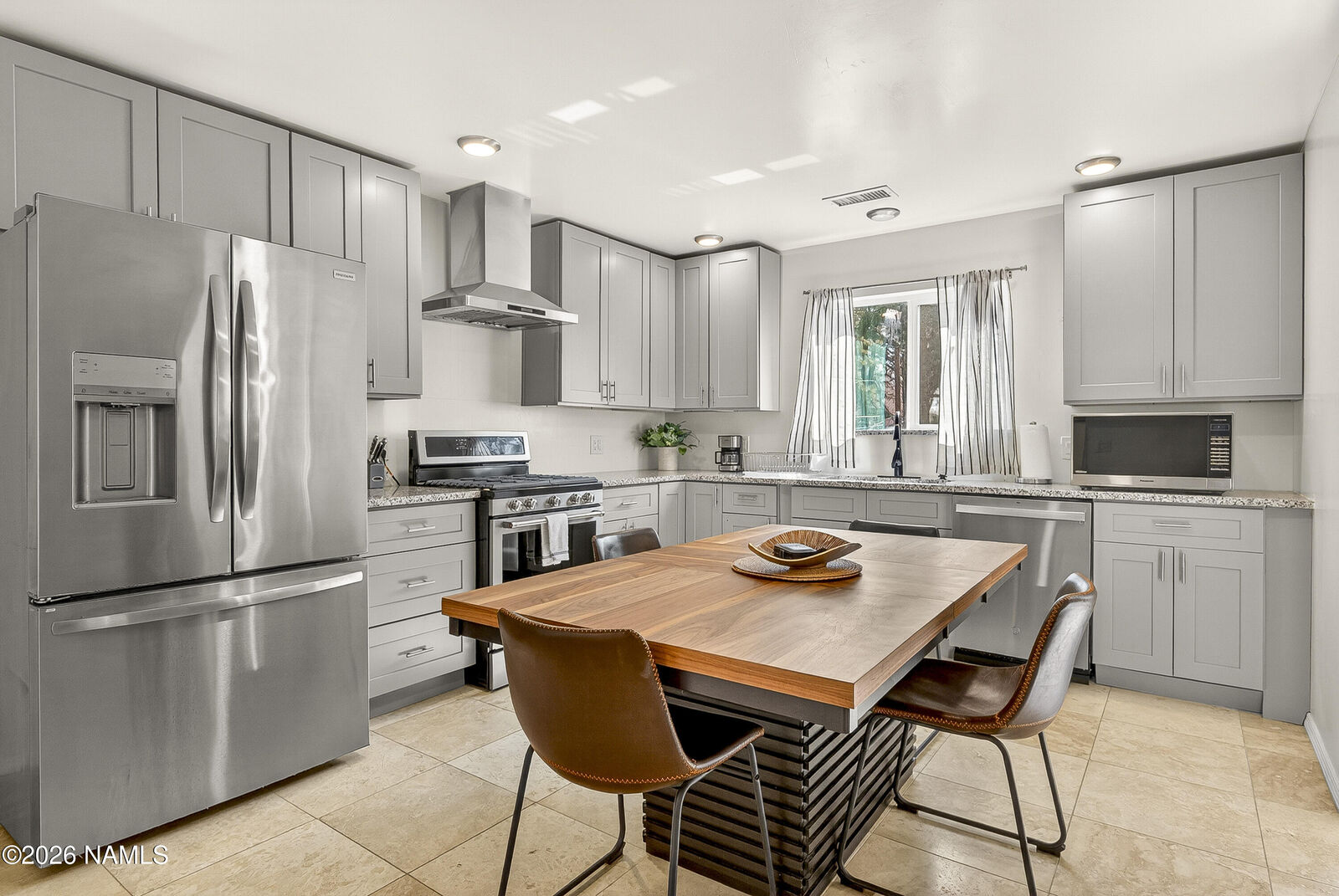 Property Photo:  2800 N Ellen Street 2  AZ 86004 