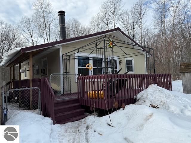 Property Photo:  18575 Royena Drive  MI 49665 
