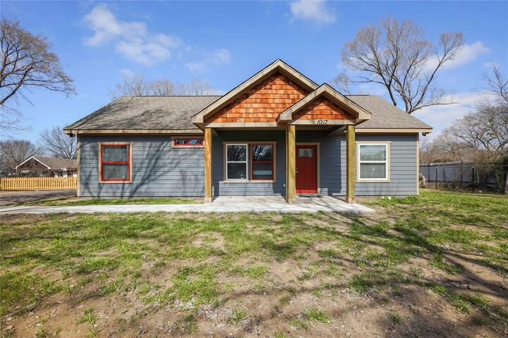 Property Photo: 10117 Royce Drive TX 75217