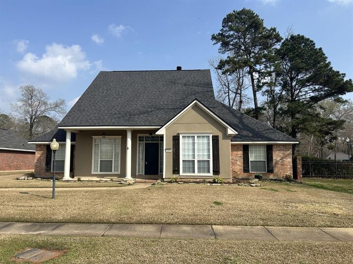 Property Photo: 10090 Toulouse Drive LA 71106