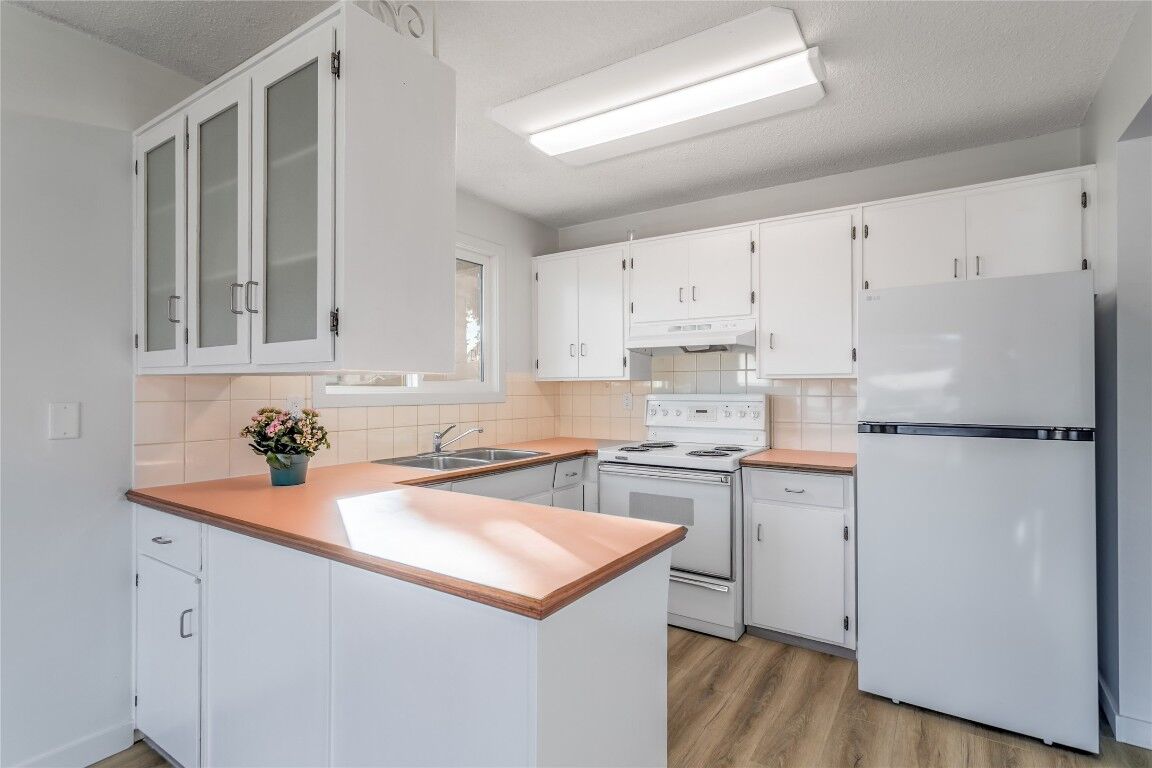 Property Photo:  422 Rutland Road S  BC V1X 3A1 