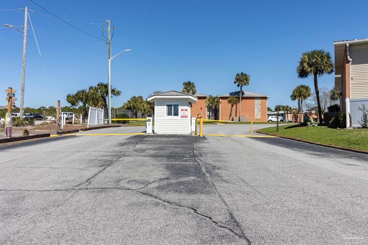 Property Photo:  4000 Gulf Terrace Dr 105  FL 32541 