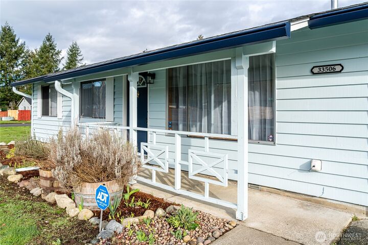 Property Photo: 33506 SE 44th Lane WA 98024