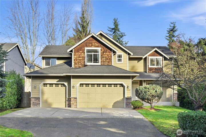 Property Photo: 3210 NE 195th Street WA 98155