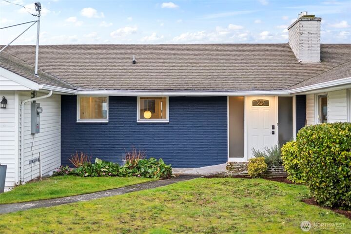 Property Photo:  1730 S Jackson Avenue  WA 98465 