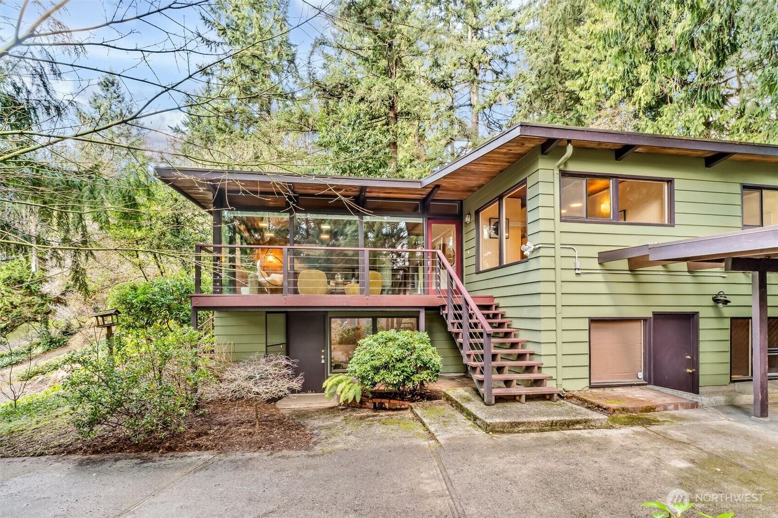 Property Photo:  18220  29th Place NE  WA 98155 