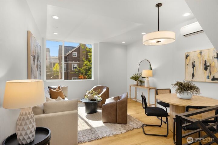 Property Photo:  3404 E Spring Street  WA 98122 