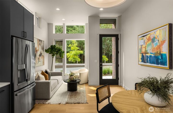 Property Photo:  3404 E Spring Street  WA 98122 