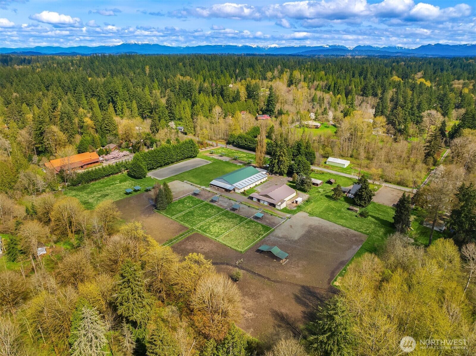 Property Photo:  19011  176th Avenue NE  WA 98072 