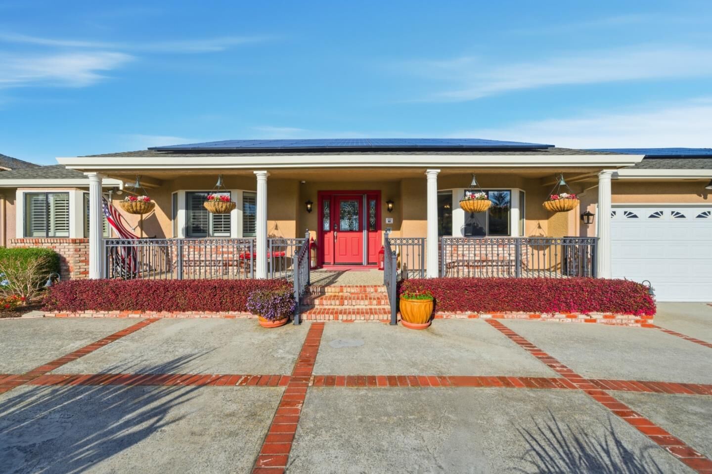 Property Photo:  733 Temescal Way  CA 94062 