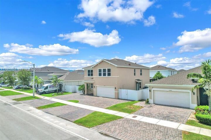 Property Photo: 13270 SW 272nd St FL 33032