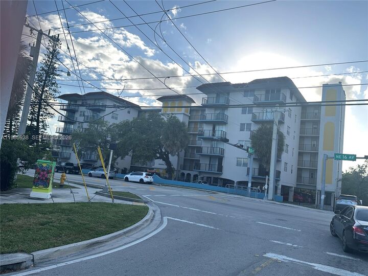Property Photo: 12590 NE 16th Ave 509 FL 33161