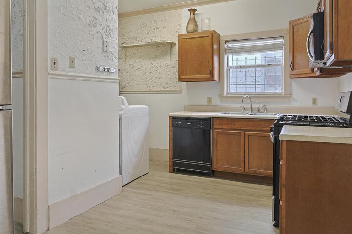 Property Photo: 3860 Irving Avenue TX 77705