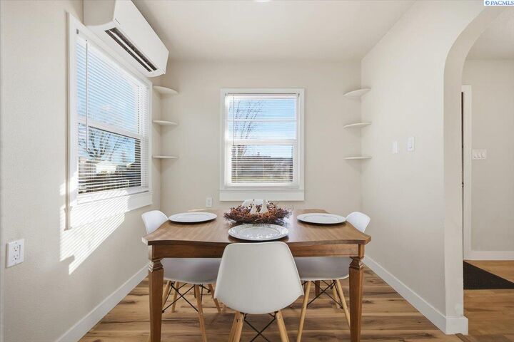 Property Photo:  4218 Hood Ave  WA 99336 