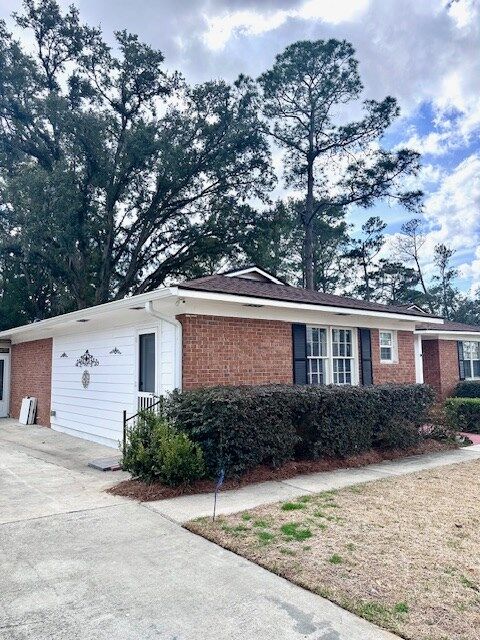 Property Photo:  2219 Riverside Dr  GA 31602 