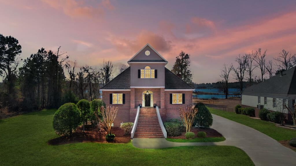 Property Photo:  1518 Grand Cypress Lane  GA 31701 