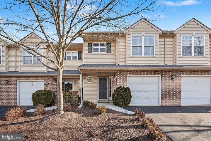 Property Photo:  156 Sparrow Road  PA 17036 