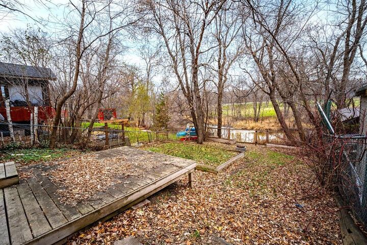 Photo de la propriété:  83 Clayton Drive  MB R2M 1G1 