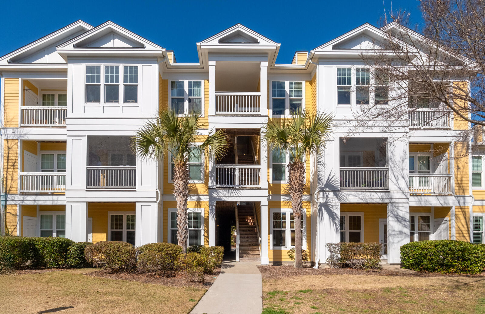 Property Photo:  2111 Chatelain Way  SC 29464 