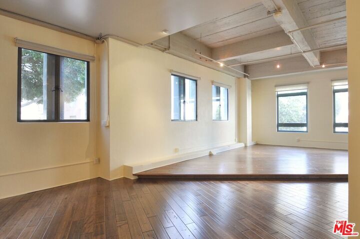Property Photo: 849 S Broadway CA 90014