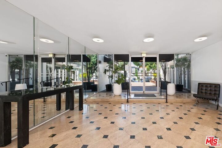 Property Photo:  9950 Durant Dr  CA 90212 