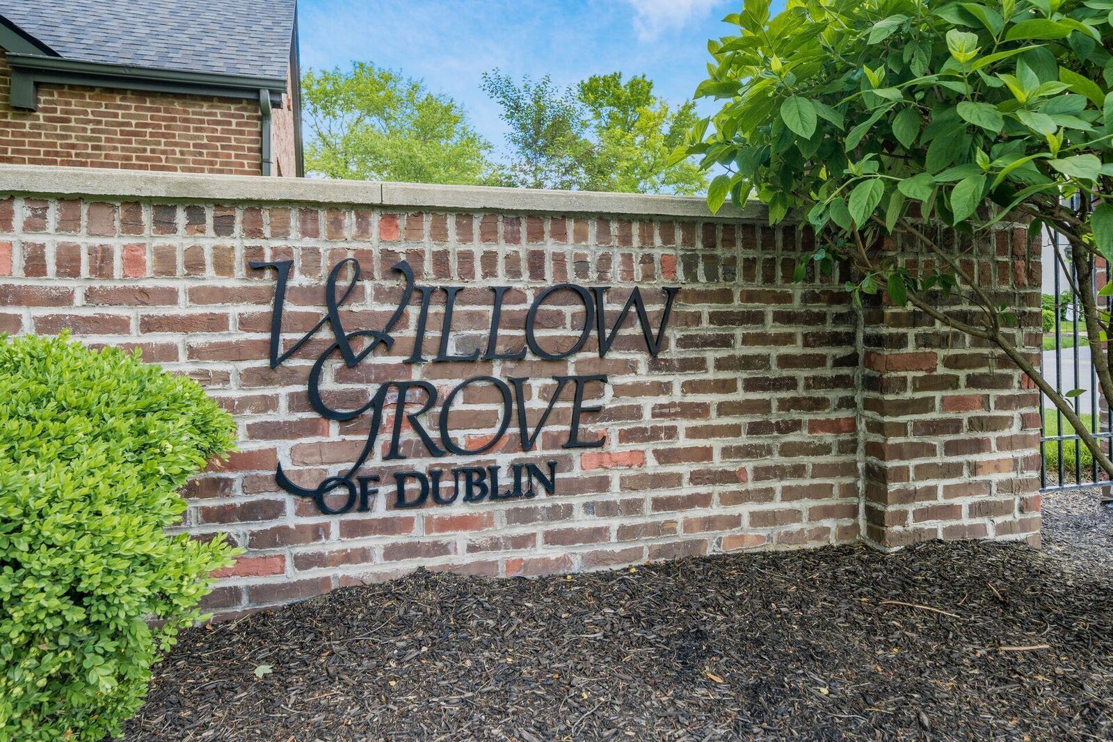 Property Photo:  6751 Willow Grove E Place  OH 43017 